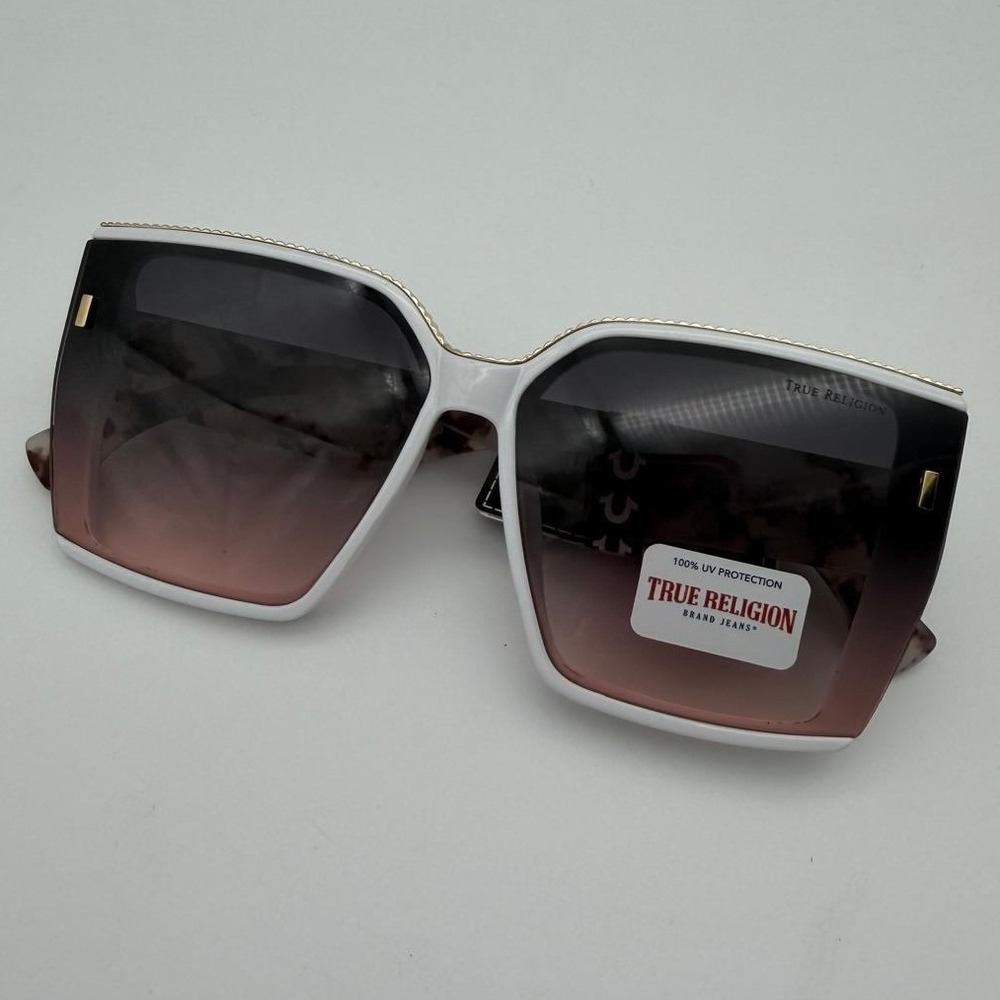 True Religion Oversized‎ Square Sunglasses – White & Marble Frame - Picture 6 of 12